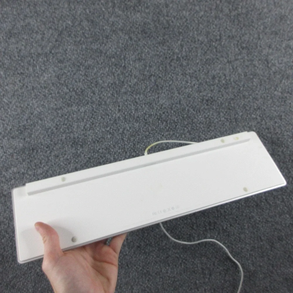 Apple Keyboard A1243 Wired USB Silver Aluminum Numeric QWERTY English Parts Only
